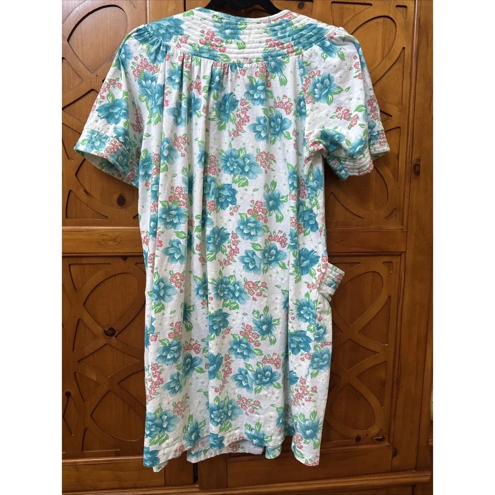 VTG Moon Dance SZ L Pearl Snap‎ Housecoat Pocket Blue Floral Granny Core Retro - Picture 7 of 10